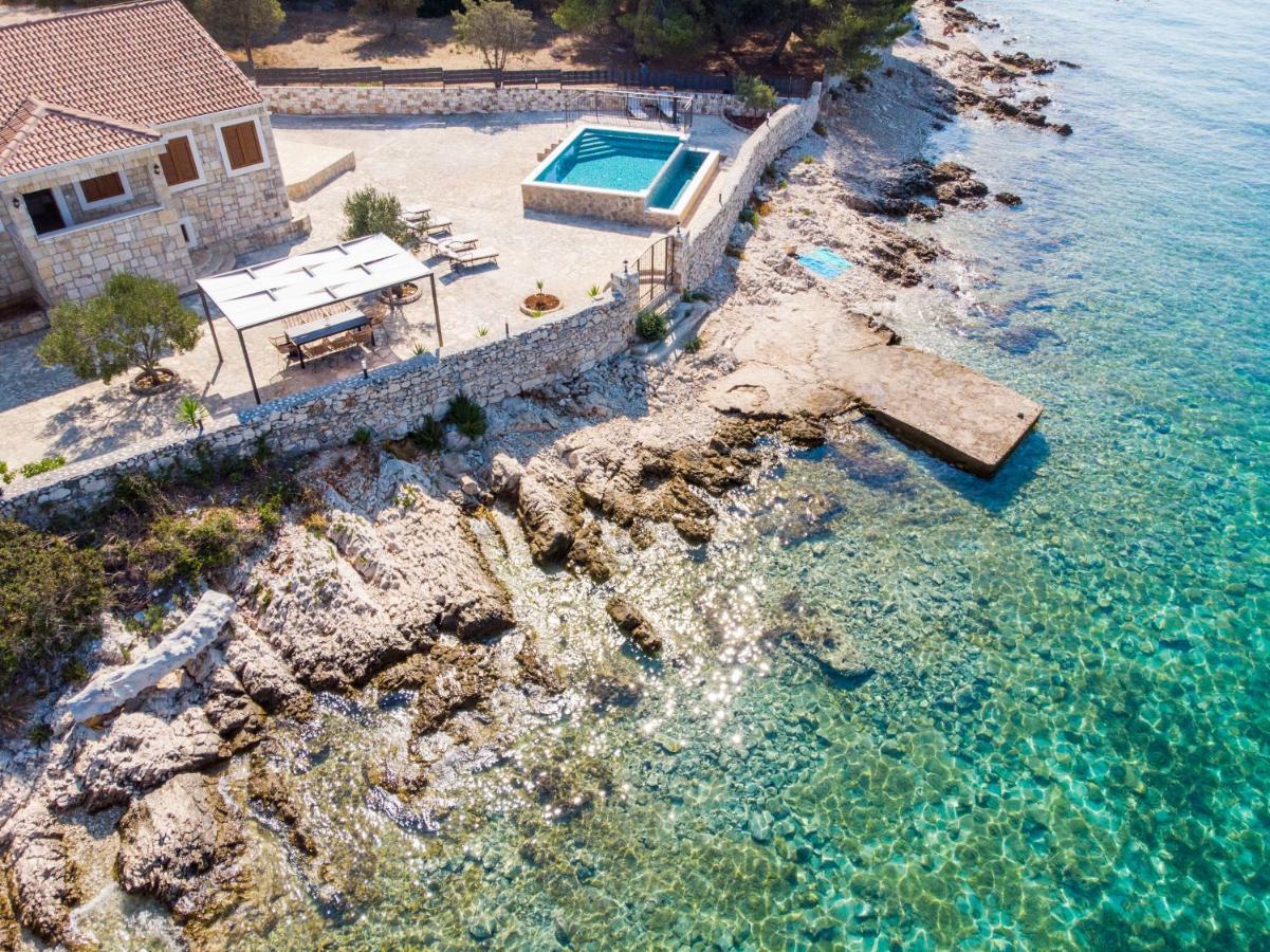 Villa Rudini With Heated Pool 오크루그고른지 외부 사진