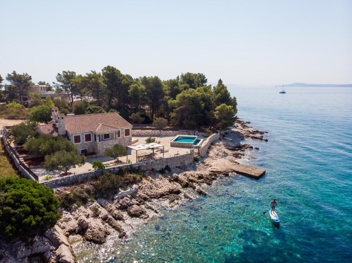 Villa Rudini With Heated Pool 오크루그고른지 외부 사진