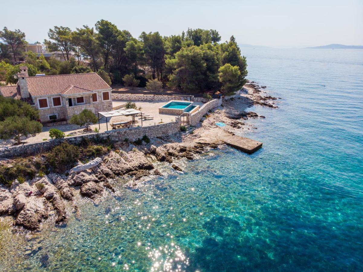 Villa Rudini With Heated Pool 오크루그고른지 외부 사진
