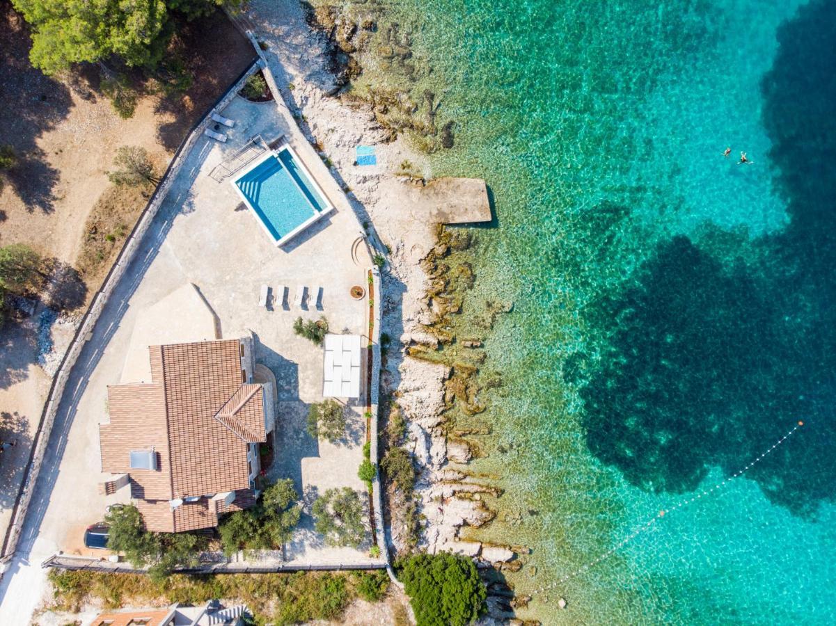 Villa Rudini With Heated Pool 오크루그고른지 외부 사진