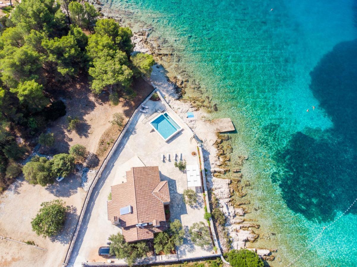 Villa Rudini With Heated Pool 오크루그고른지 외부 사진